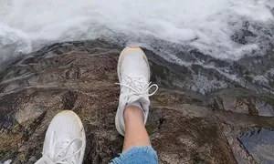 Đi bộ ngay sau ăn cơm khiến đau bụng, khó tiêu?